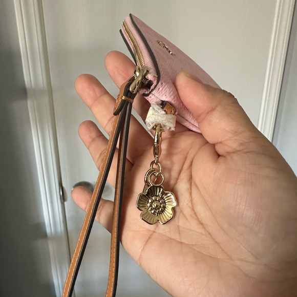 Coach Corner Zip Wristlet Wallet With Charms - Picture 5 of 12
